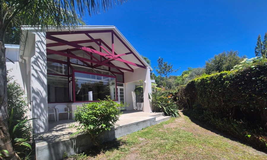 5 Bedroom Property for Sale in Heatherlands Western Cape